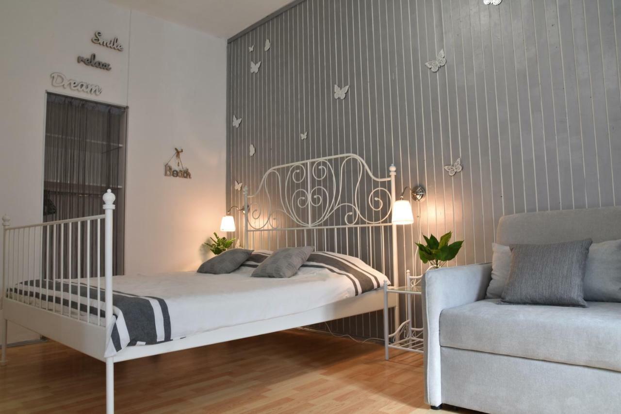 Studio Apartment Lumen Pula Exteriör bild